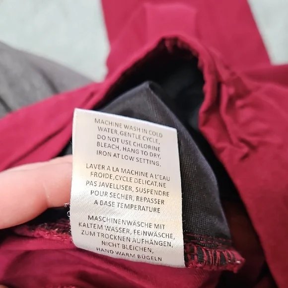 Chic Burgundy Trousers - Picture 11 of 11